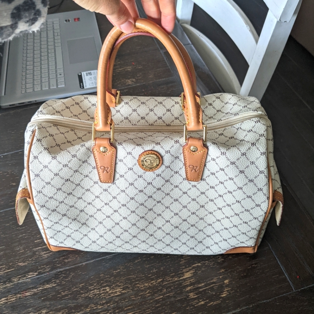 Fioni Rioni Italian Satchel